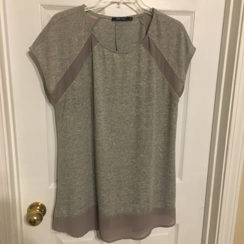 DOE & RAE Womens Gray T-Shirt with Sheer Panels Size Large